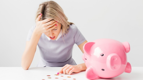 Protect Your Finances: 4 Risky Behaviors to Avoid