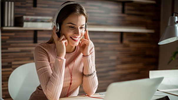 Top 10 Podcasts to Transform Your Financial Mindset