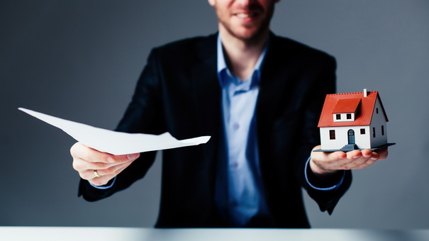 Understanding Home Sale Fall-Throughs: 5 Common Reasons & How to Prevent Them