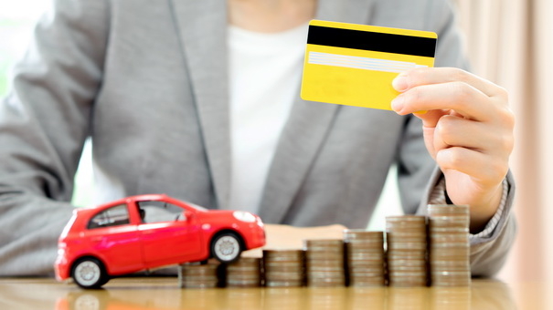 Car Loans vs. Credit Cards: Which is Best for You?