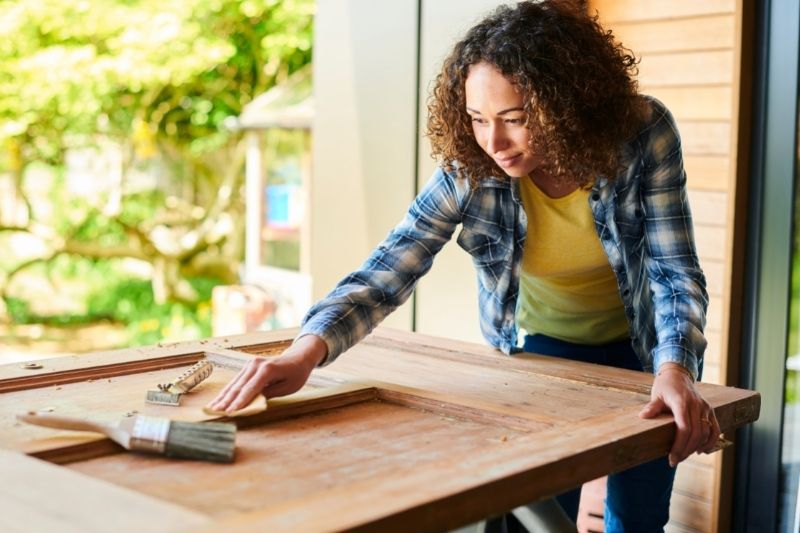 Furniture Flipping: A Complete Guide to Starting & Profiting