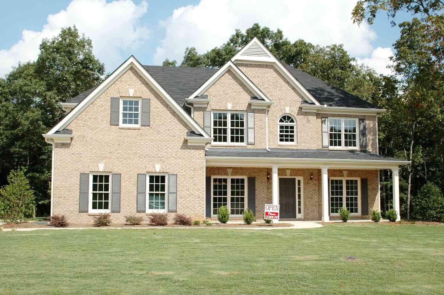 First-Time Home Buyer Guide: Financial Preparation & Steps