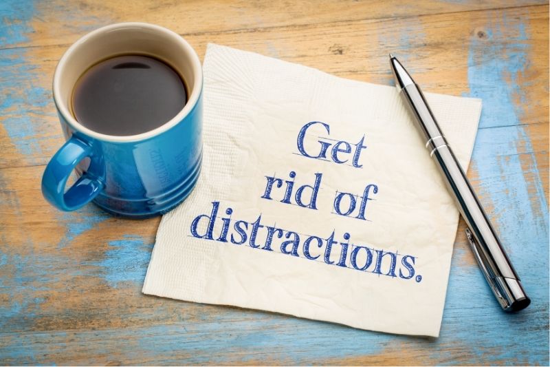 How Social Media Distractions Impact Your Finances - A Comprehensive Guide
