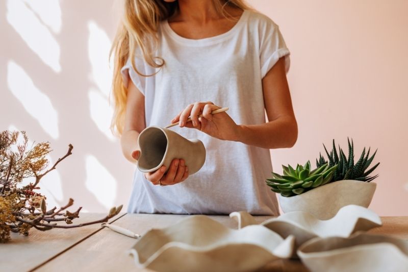 Top 30 Products to Sell Online & Make Money From Home