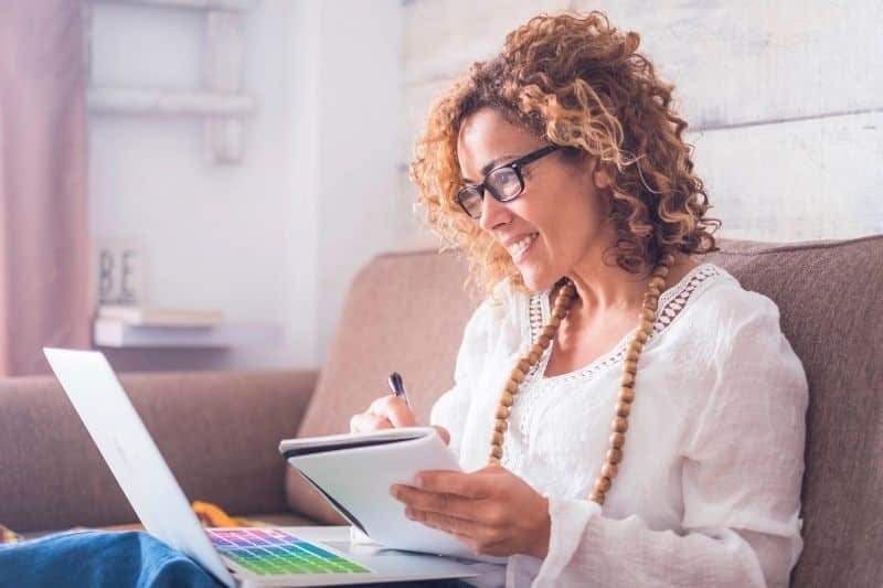 7 Habits for Smart Money Management: Build Wealth & Avoid Waste