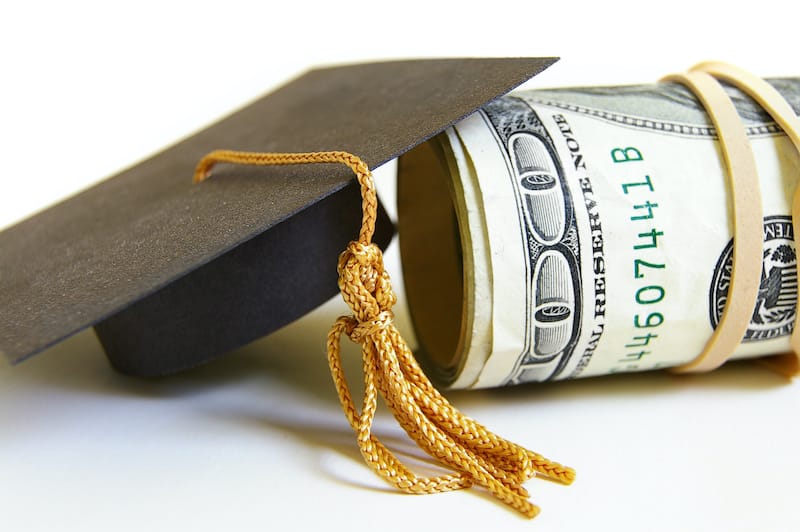 Student Loan Repayment vs. Investing: Which Should You Choose?