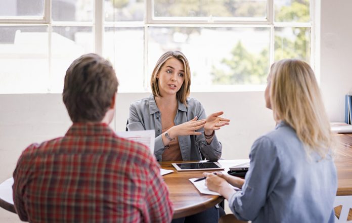 Benefits of Independent Insurance Brokers: Why Choose One?