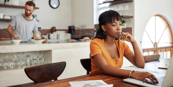 Top 9 Simple Ways to Earn Money From Home in 2024