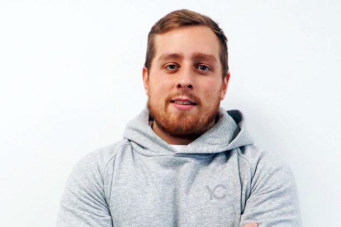 Overcoming Discomfort: Insights from International Trader Samuel Leach