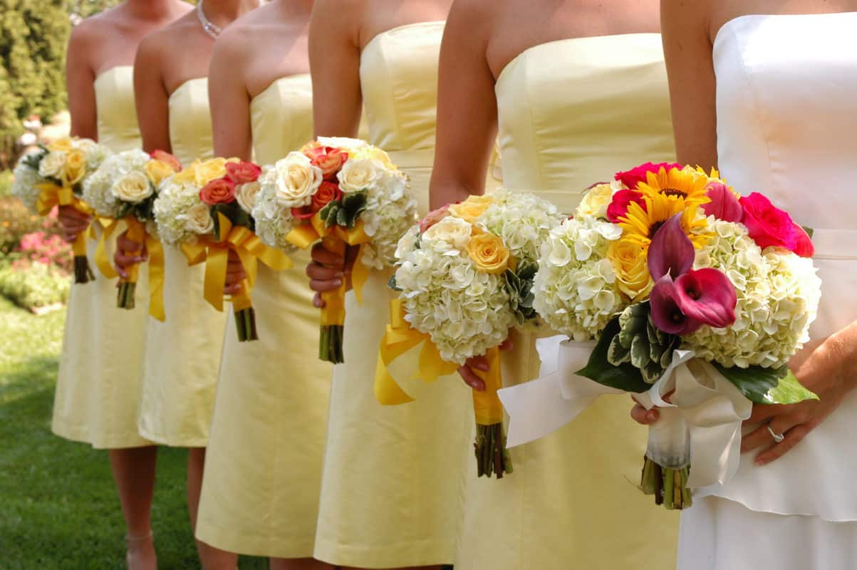 Budget-Friendly Spring Wedding Ideas: Save Money on Your Big Day