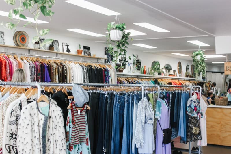 Top Consignment Shops Near You: 2024 Finds & Expert Tips