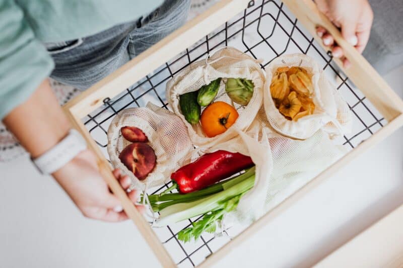 Shipt vs. Instacart: A Comprehensive Grocery Delivery Comparison (2024)