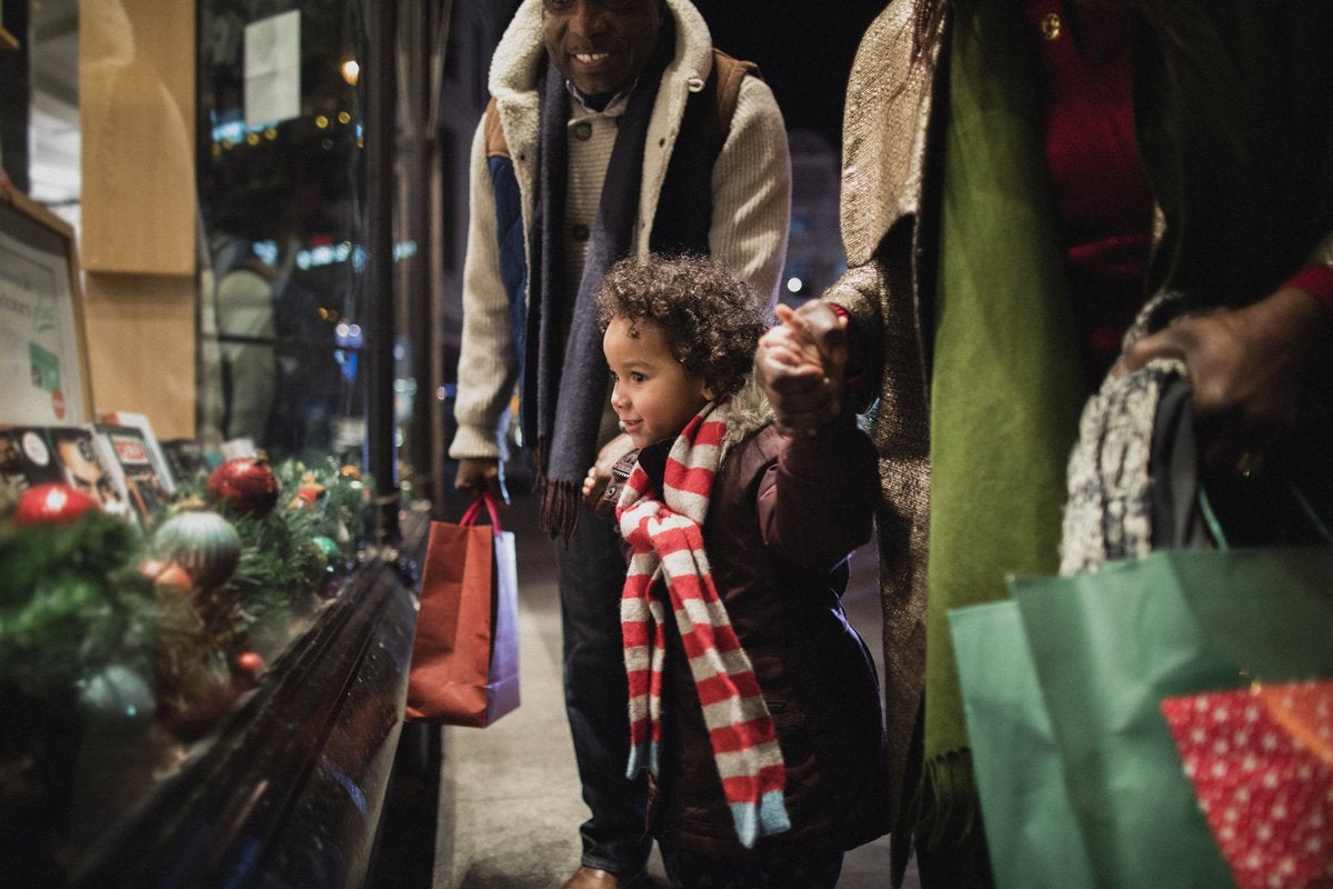 Support Local Businesses: 5 Ways to Help This Holiday Season