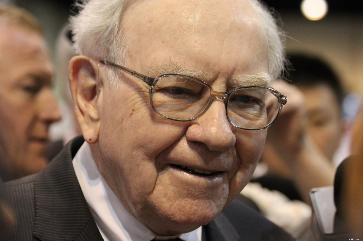 Warren Buffett s Smart Financial Move: How He d Use a Stimulus Check
