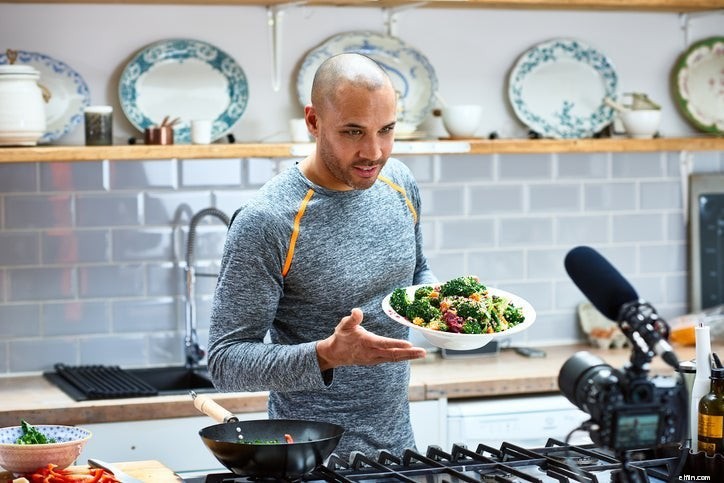 The Rise of the Side Hustle: Find Your Perfect Gig & Boost Income