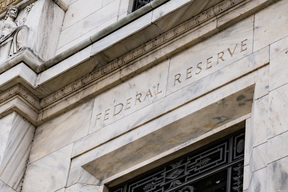 Federal Reserve Maintains Near-Zero Interest Rates: Impact on Consumers