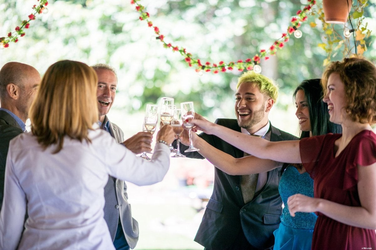 Save Money at Summer Weddings: 5 Smart Tips for Guests