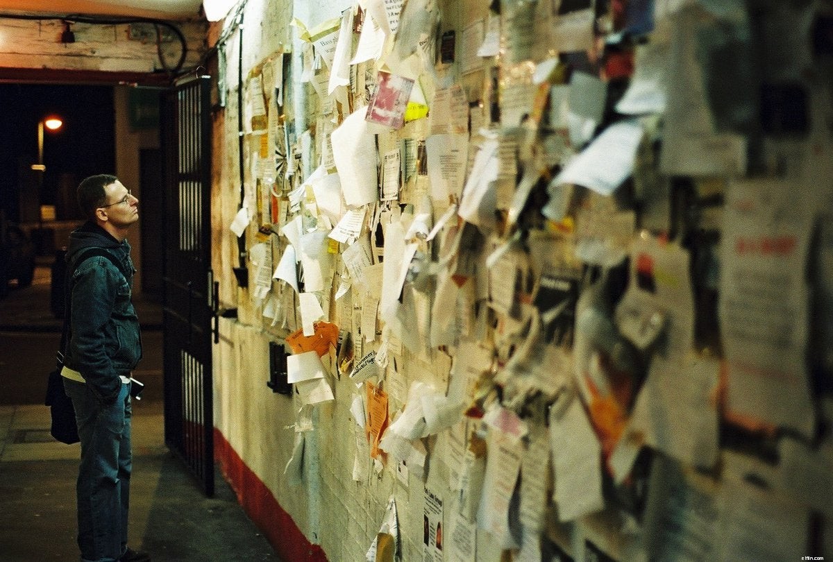 Weekly Jobless Claims Rise: Latest Data & Economic Outlook