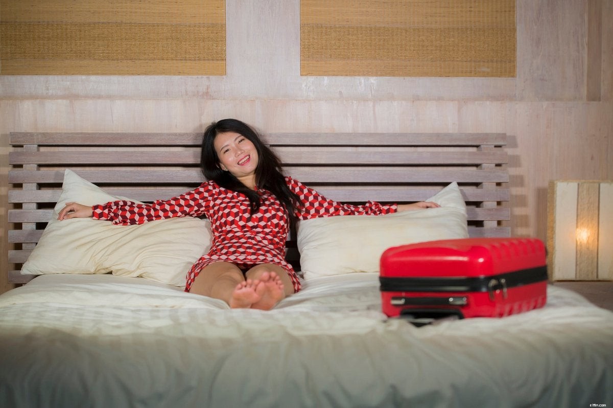 Hotels vs. Airbnb: Find the Most Affordable Accommodation