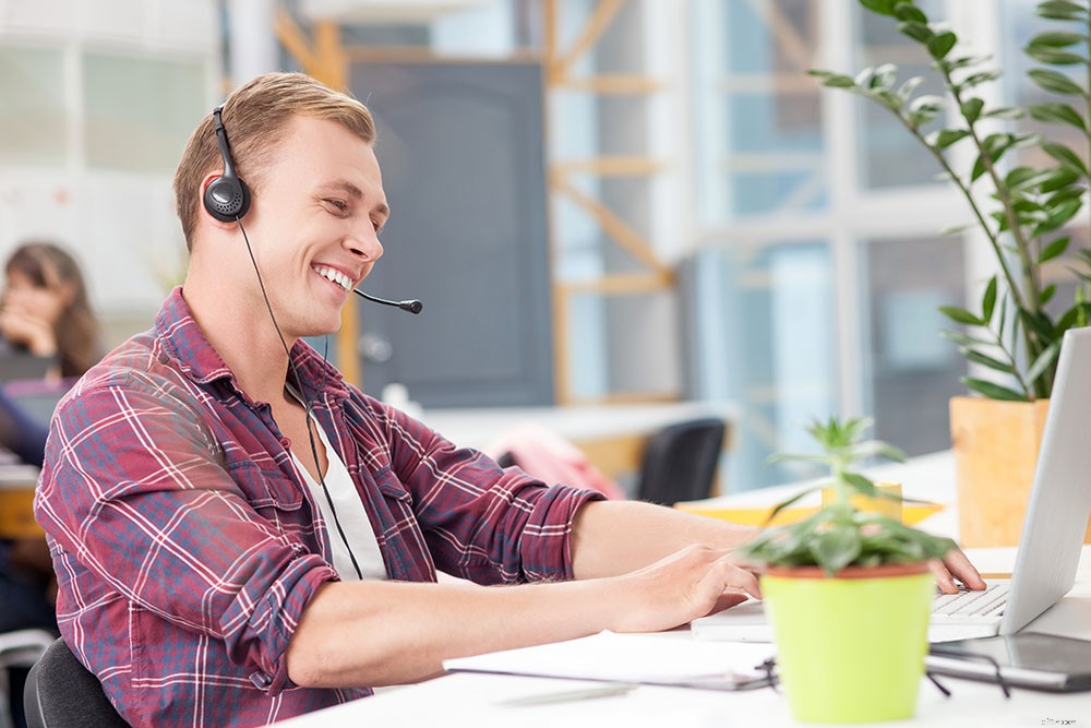 Boost Customer Experience: Key Metrics & Strategies