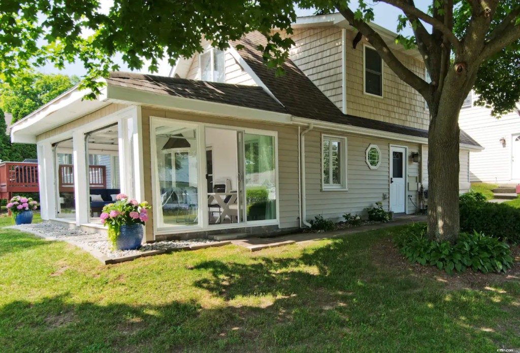 Budget Sunroom Ideas: Build a Beautiful Space for Under $15,000
