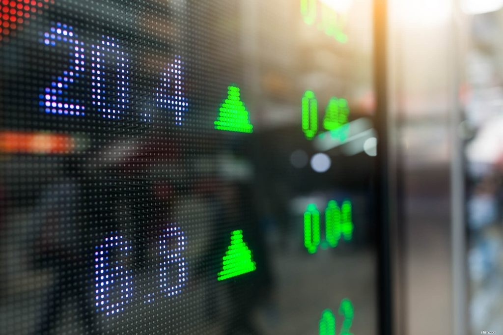 Understanding Stock Market Volatility & Its Impact on Investments