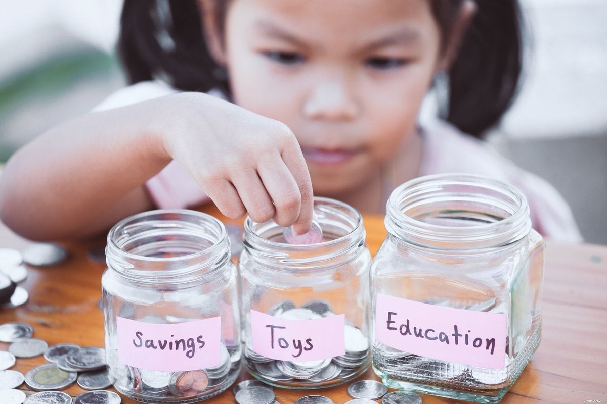 Opening a Kids Savings Account: Key Considerations for Parents