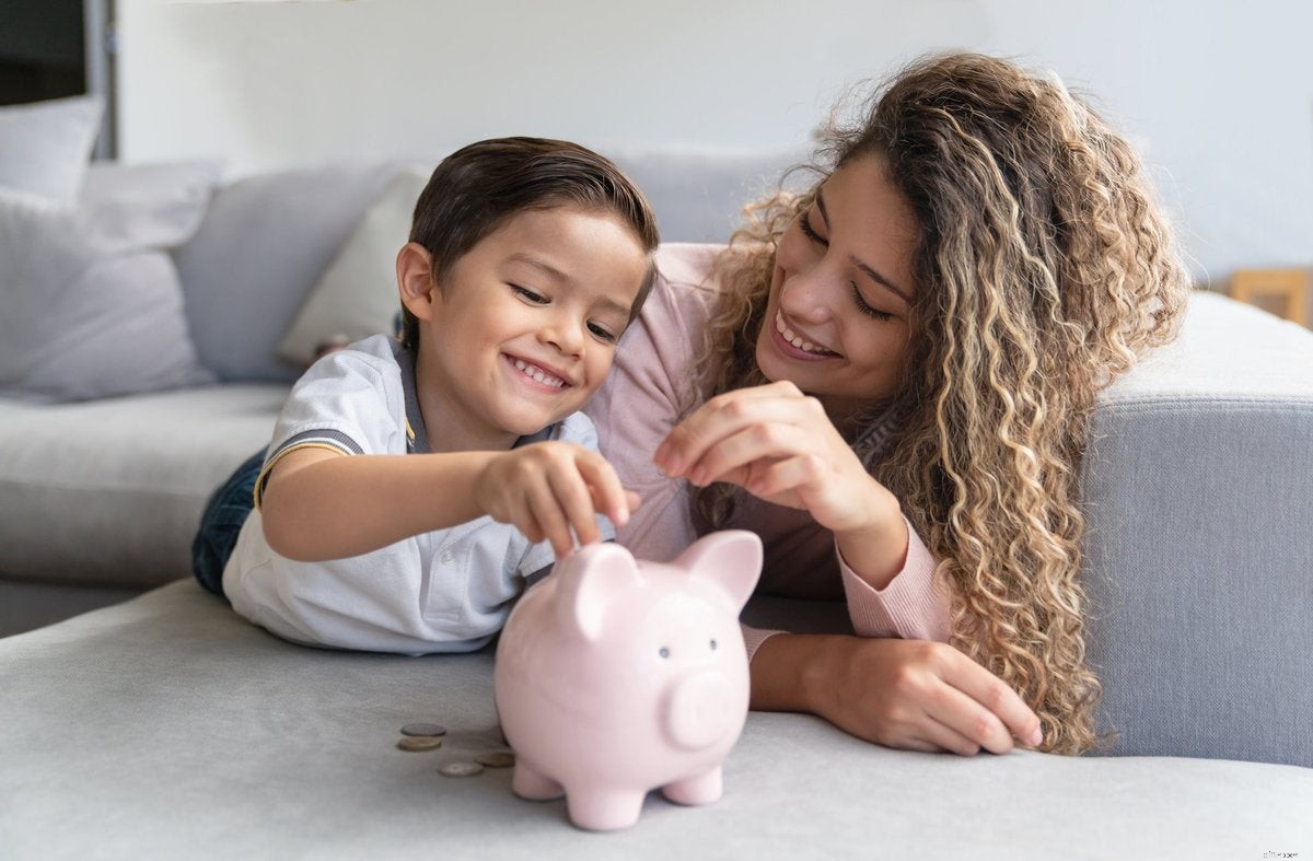 Optimizing Your Savings Account: Avoiding Overfunding & Maximizing Returns