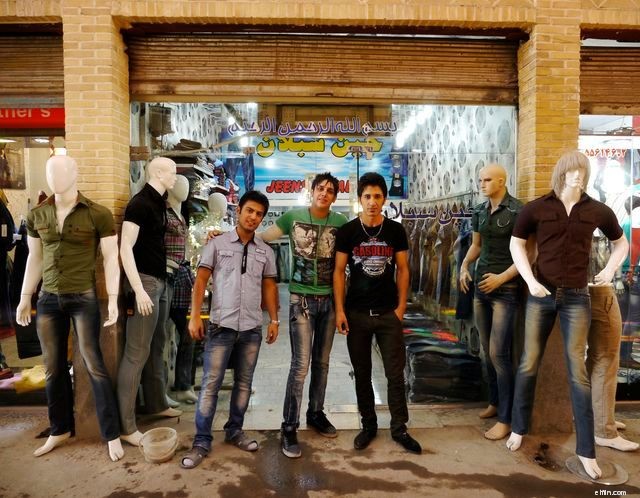 The Problem with Fashion Mannequins: Unrealistic Body Ideals