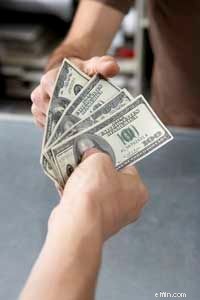 Layaway vs. Credit Cards: Which is Best for Holiday Savings?