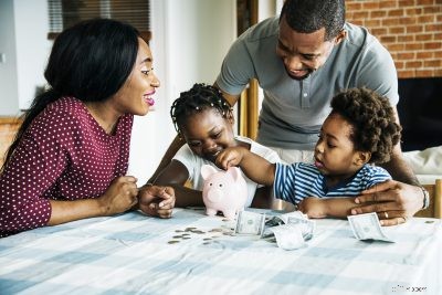 Top Kids  Savings Accounts: Help Your Child Build Financial Literacy