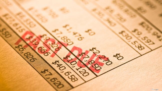 Cosigning Explained: Risks, Responsibilities & How It Impacts Your Credit