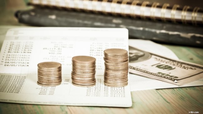 Avoid April Fools Financial Traps: 11 Common Money Mistakes