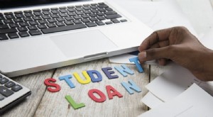 Devriez-vous refinancer vos prêts étudiants Navient ? (Navient Refinancement) 