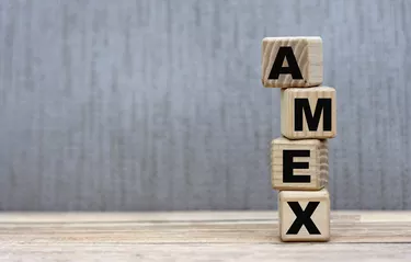 Kartu American Express:Apakah Cocok untuk Anda? Manfaat &Biaya 