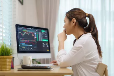 Strategi Investasi 2022:Mengatasi Inflasi &Kenaikan Suku Bunga 