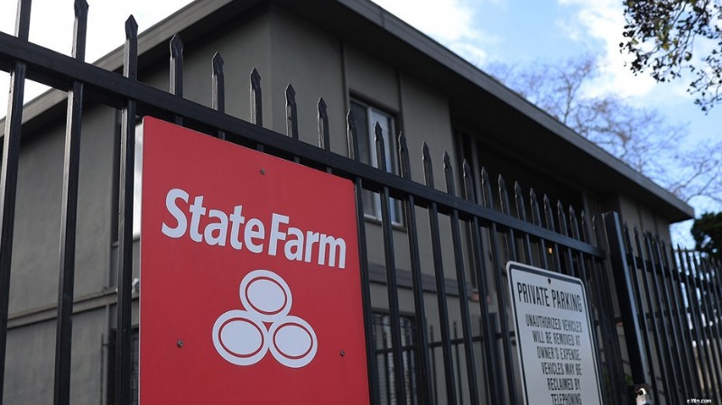 State Farm Mengumumkan Dividen Asuransi Mobil $5 Miliar untuk Pelanggan 