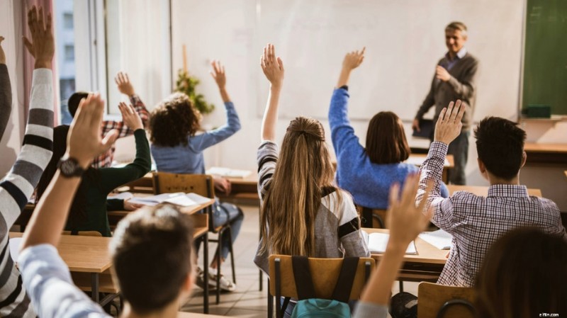 Literasi Keuangan di Sekolah Menengah:Tren yang Berkembang 