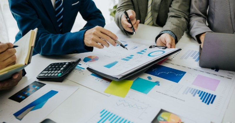Raih $1 Juta:Panduan Praktis untuk Investasi Jangka Panjang 