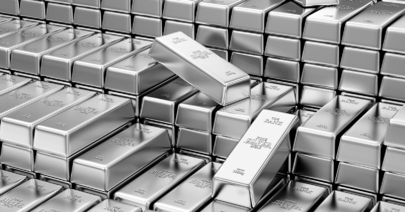 Perak vs. Emas:14 Alasan Mengapa Perak Bisa Menjadi Investasi yang Lebih Baik 