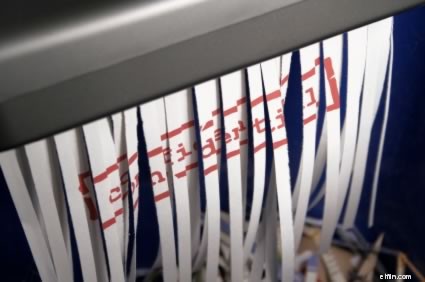 Gunakan Kembali Surat Sampah:Solusi Mulsa DIY Sederhana untuk Taman Anda 