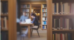 Membuka Penghematan:Bagaimana Perpustakaan Umum Dapat Mengurangi Pengeluaran Anda 