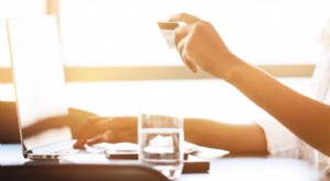 Protéjase:cómo manejar el fraude con tarjetas de crédito 