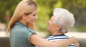 Cuidando a familiares mayores:una guía completa 