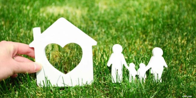 Menjual Rumah Anda ke Teman atau Anggota Keluarga:Risiko &Imbalan 
