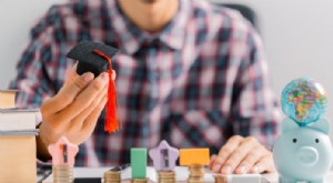 Construindo liberdade financeira:por que o sistema bancário universitário é importante 