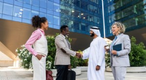 Inversión inmobiliaria en Dubái:factores clave para inversores inteligentes - Luxbridge Realty 