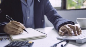 Equilibrio de activos tangibles e intangibles:una guía para la gestión moderna de carteras 