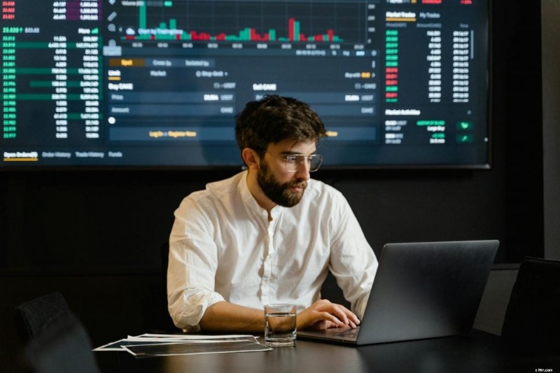 Memahami Volatilitas Saham dan Korelasi Holding Period 