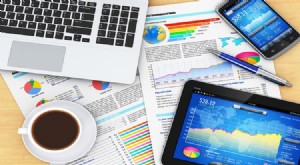 Invertir en acciones:pros y contras:una guía completa 